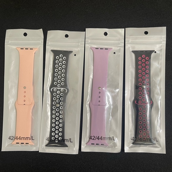 Brand New Apple Watch Bands 42mm / 44mm - Picture 3 of 3
